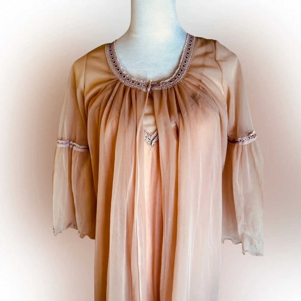 Intimé California Peach Chiffon Peignoir Set - Small - Picture 6 of 7